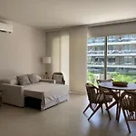 Serena del Mar, Morros IO